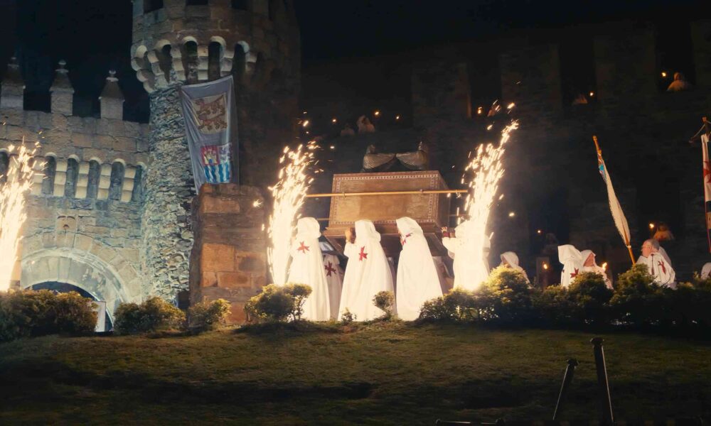 Los Templarios De Ponferrada Vuelven Al Castillo Para Celebrar La Noche